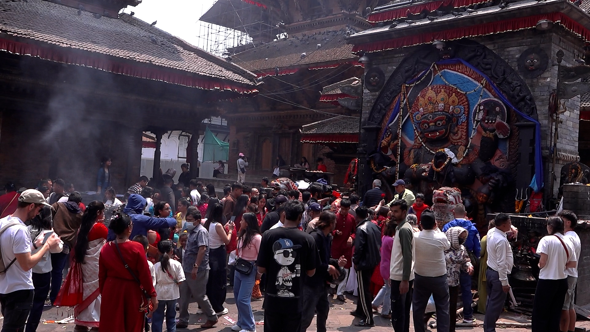 नयाँ वर्षमा बसन्तपुरमा चहलपहल (फोटोफिचर)