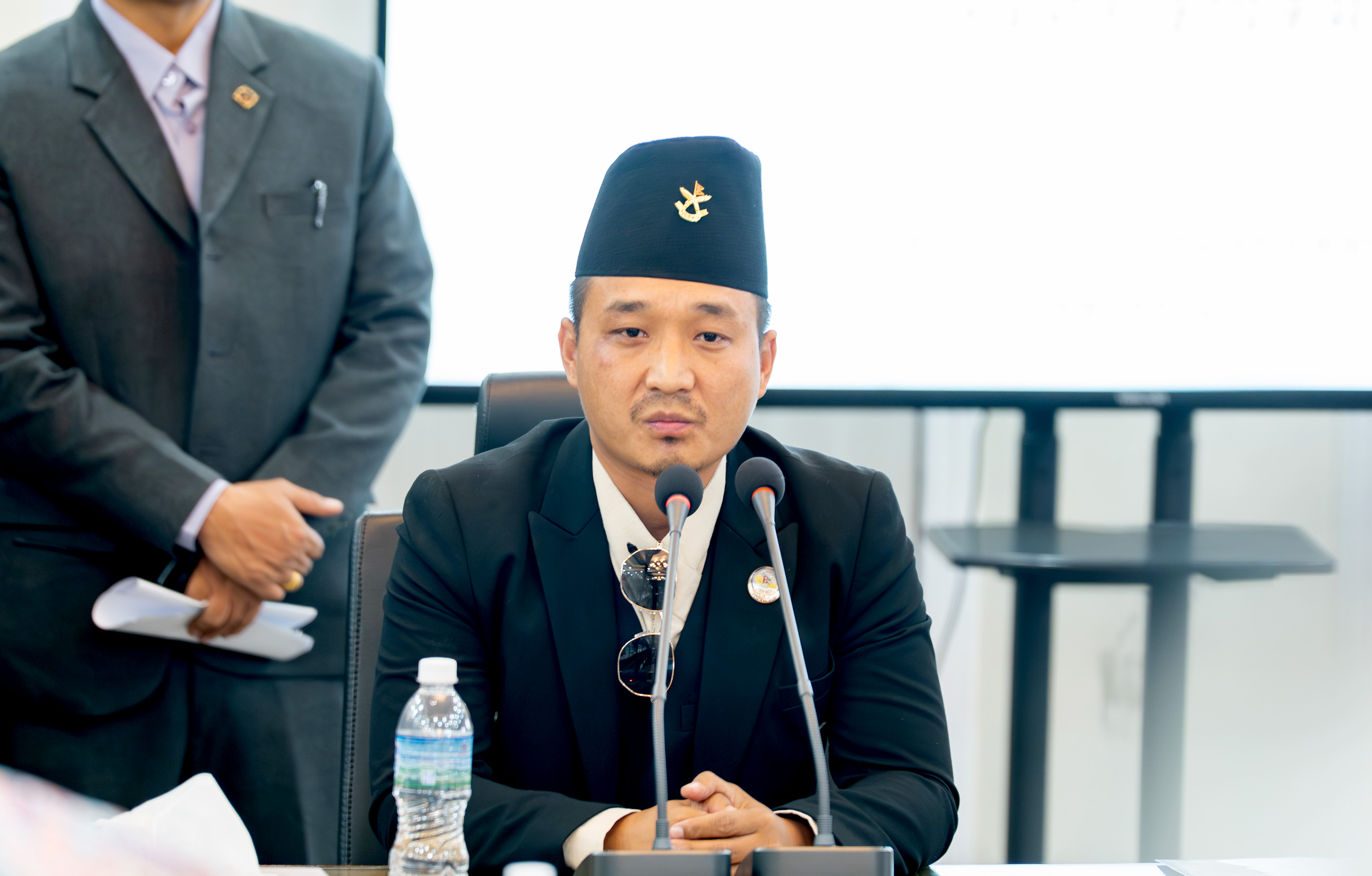 शेयर विवादबारे गृहमन्त्री सुधन गुरुङको स्पष्टीकरणः ‘हल्ला होइन, प्रमाणका आधारमा निर्णय हुनुपर्छ’